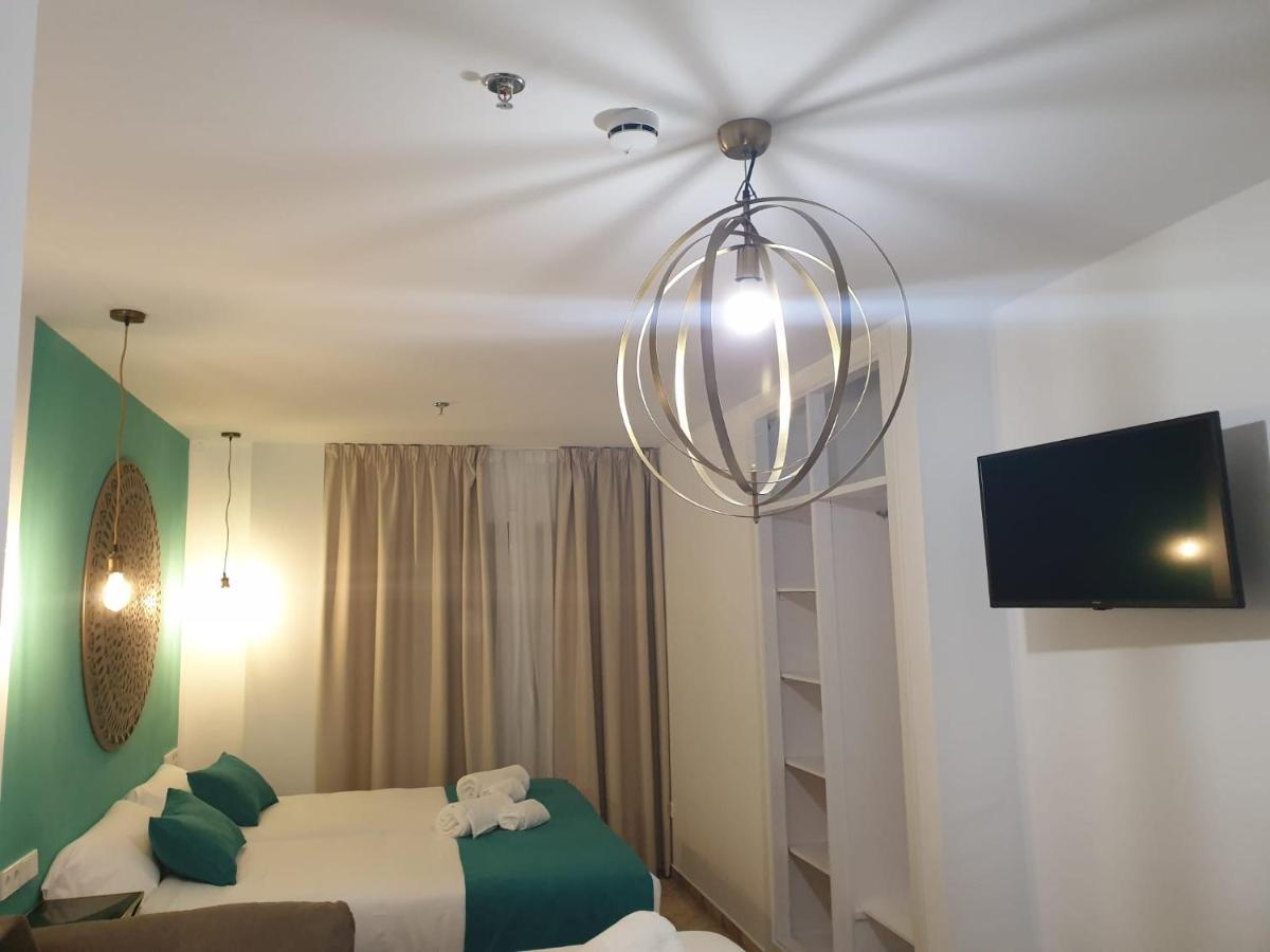 סביליה Apartamentos Dona Lola מראה חיצוני תמונה
