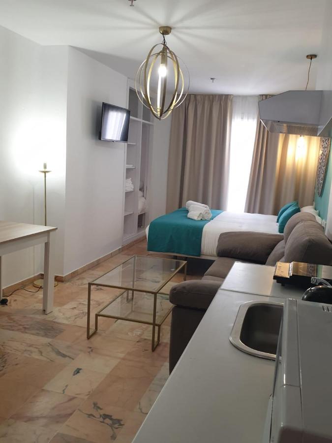 סביליה Apartamentos Dona Lola מראה חיצוני תמונה