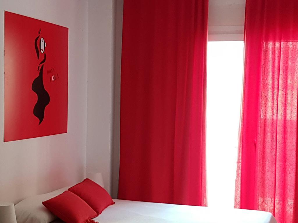 סביליה Apartamentos Dona Lola מראה חיצוני תמונה